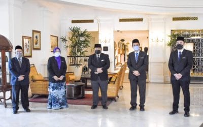Kunjungan Hormat Ke Atas TYT Tun Dato’ Seri Utama Ahmad Fuzi Haji Abdul Razak oleh Ketua Pengarah Perikanan Malaysia Bersama Timbalan Pengarah Kanan Bahagian Penyelidikan dan Pengarah Perikanan Negeri Pulau Pinang