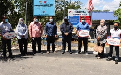 Lawatan Ketua Pengarah Perikanan Malaysia ke Ternakan Ikan Air Tawar dalam Sangkar Pulau Tiga Kanan, Perak Tengah.