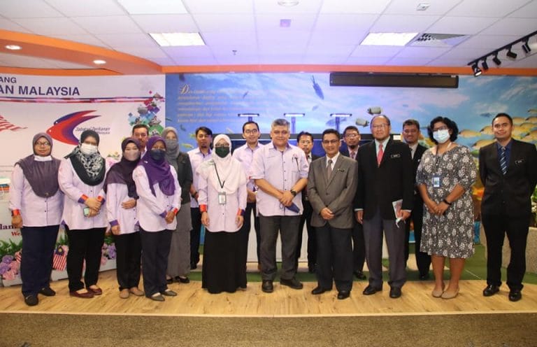 Kunjungan hormat Delegasi Universiti Malaysia Terengganu ke Ibu Pejabat Jabatan Perikanan Malaysia.