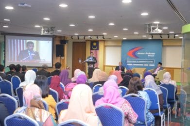 Majlis Perhimpunan Bulanan Jabatan Perikanan Malaysia oleh Timbalan Ketua Pengarah Perikanan (Pengurusan) di Ibu Pejabat Jabatan Perikanan Malaysia.