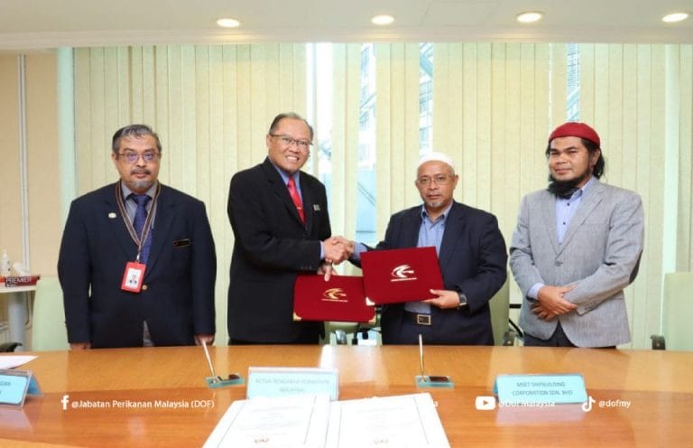 Perjanjian Perkhidmatan Merekabentuk, Membina, Menguji Dan Mentauliah Kapal Latihan Untuk Kolej Perikanan Sultan Nazrin Muizzuddin Shah (KPSN) di Wisma Tani, Putrajaya.