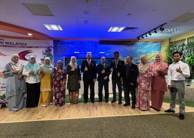 Kunjungan Hormat Ketua Pegawai Eksekutif Yayasan Petronas ke Jabatan Perikanan Malaysia.