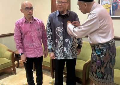 Majlis Penyerahan Keahlian Kehormat Malaysian Shellfish Society (MSS) kepada YBhg. Dato Adnan bin Hussain, Ketua Pengarah Perikanan Malaysia.