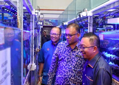 Lawatan Ketua Setiausaha Kementerian Pertanian dan Keterjaminan Makanan dan Ahli Mesyuarat Majlis Bersama Jabatan Ke Pusat Ikan Hiasan Port Dickson