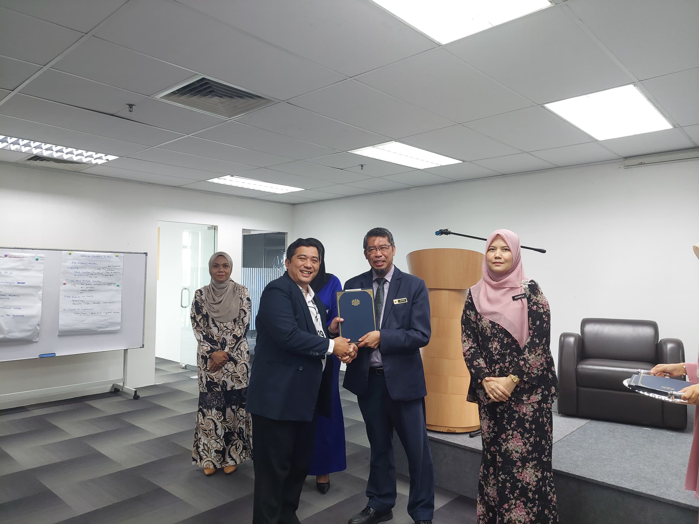 Program-Pembangunan-Profil-Kompetensi-Kepimpinan-Gred-G12-Jabatan-Perikanan-Malaysia