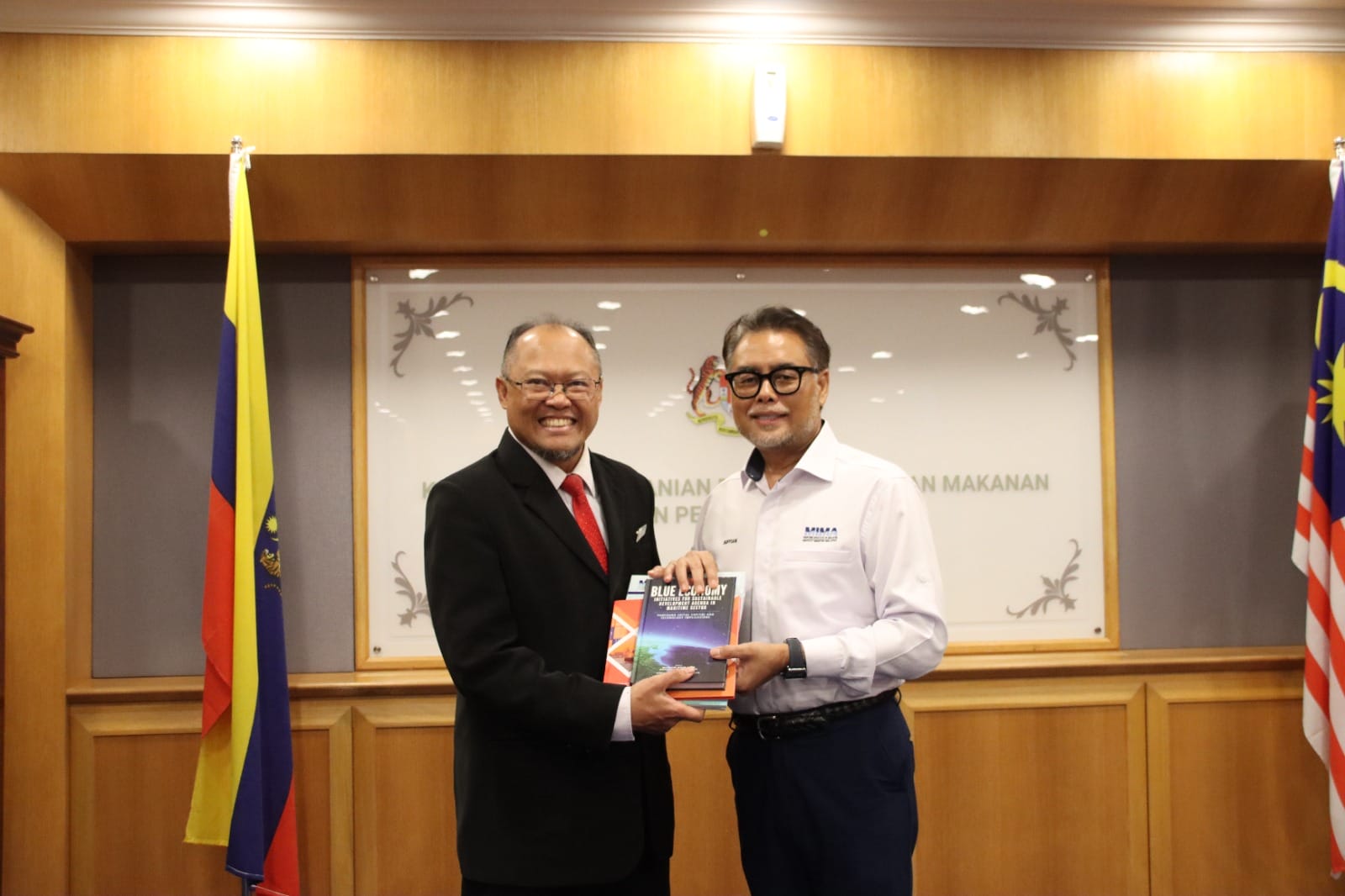 Kunjungan Hormat Institut Maritim Malaysia (MIMA) ke Jabatan Perikanan Malaysia