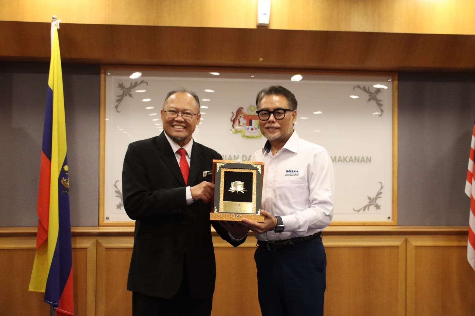 Kunjungan Hormat Institut Maritim Malaysia (MIMA) ke Jabatan Perikanan Malaysia