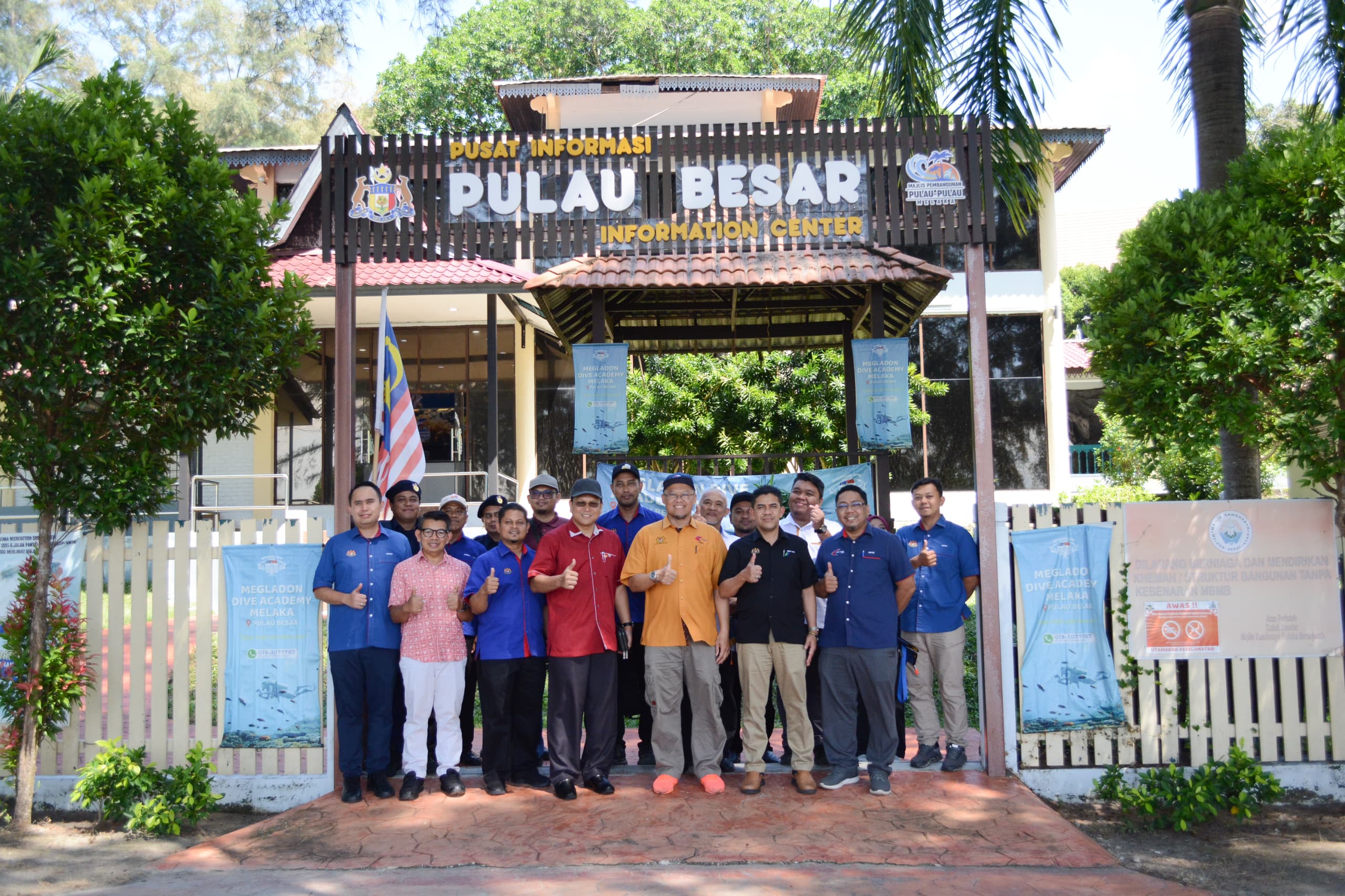 penyerahan bot melaka