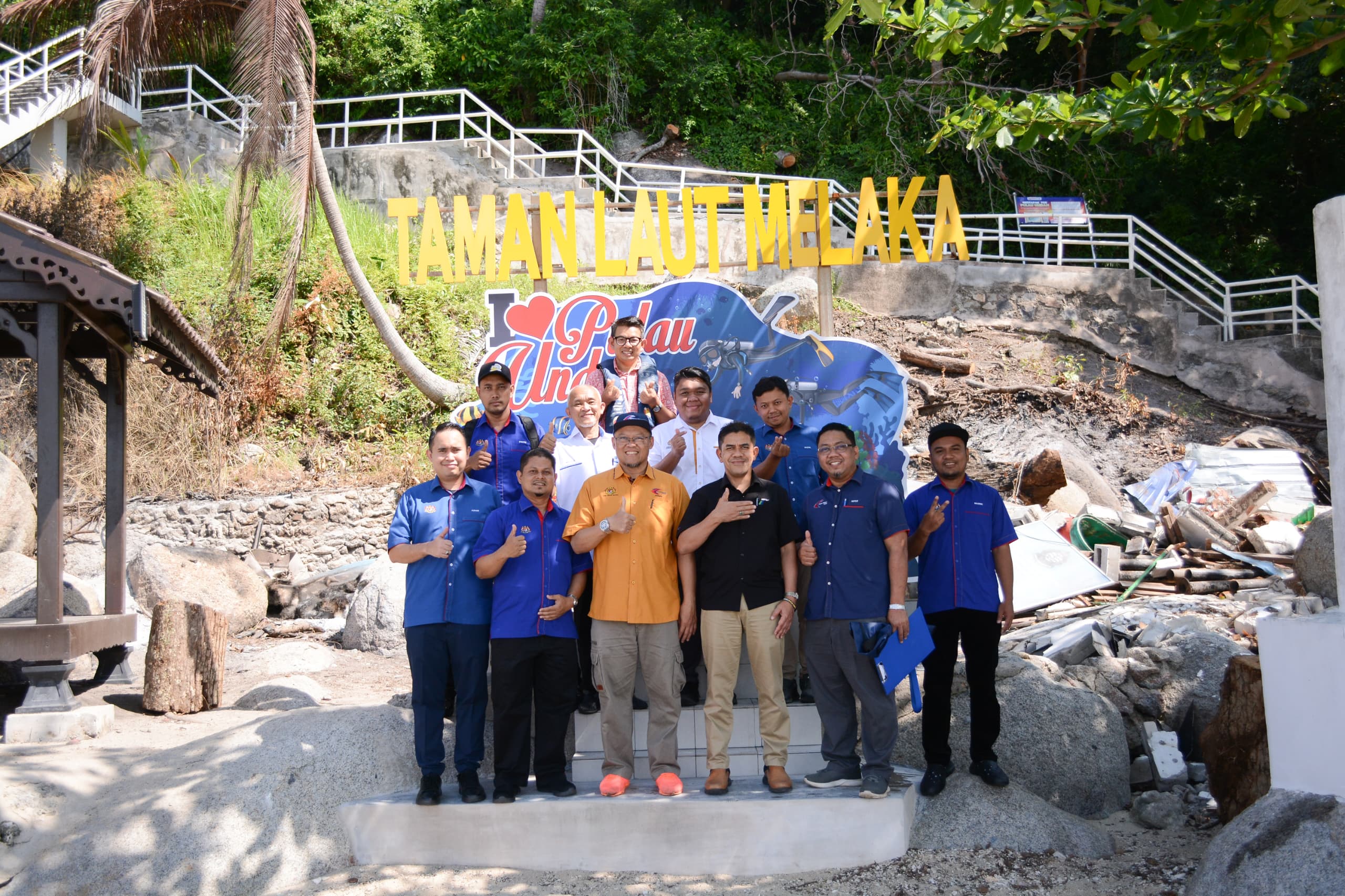 penyerahan bot melaka