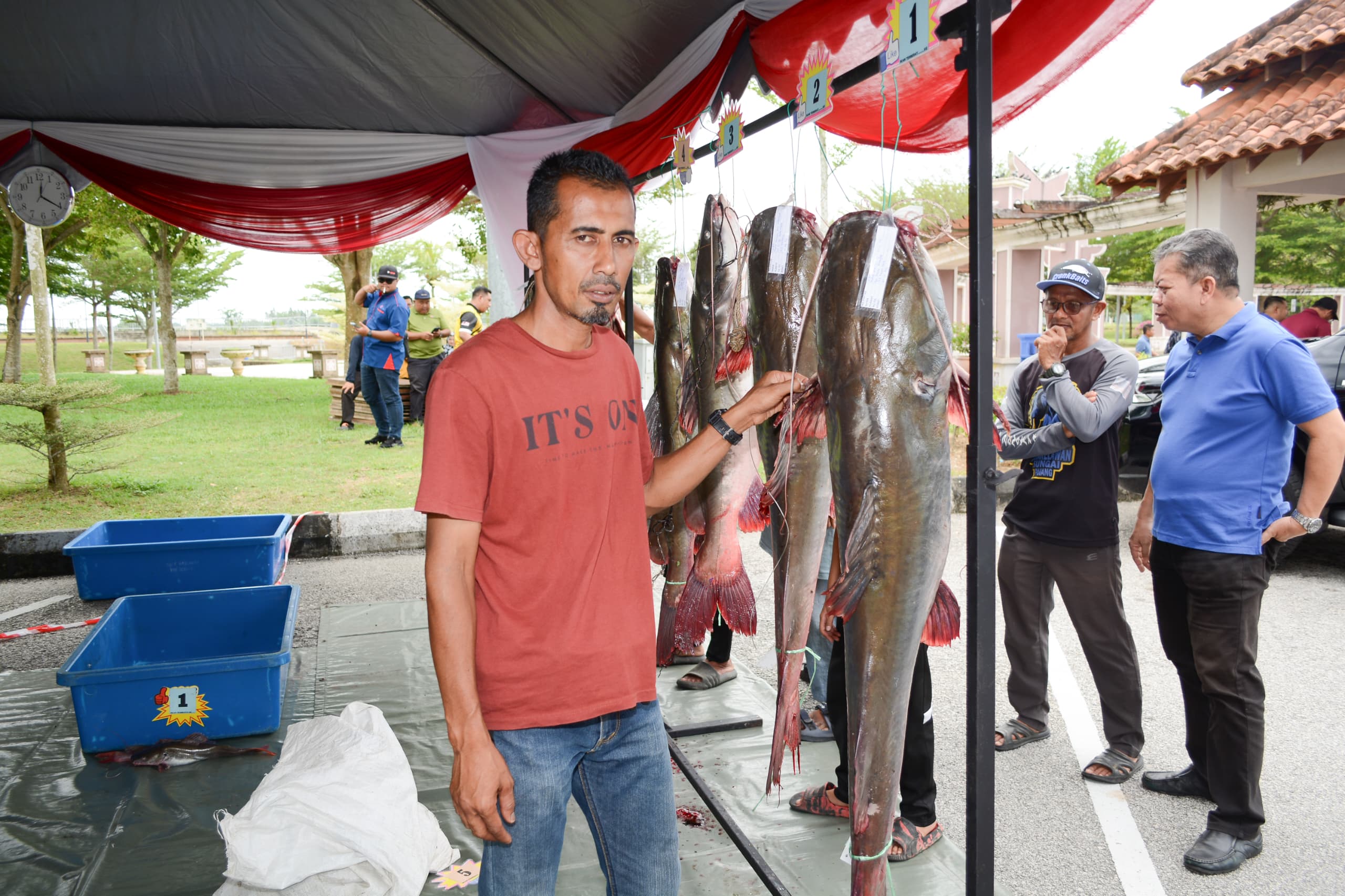 PROGRAM KESEDARAN SPESIES IKAN ASING DAN PERTANDINGAN MOH! TANGKAP BAUNG EKOR MERAH